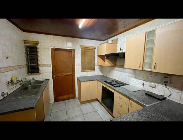 3 BEDROOM PROPERTY TO RENT IN WILGEHEUWEL